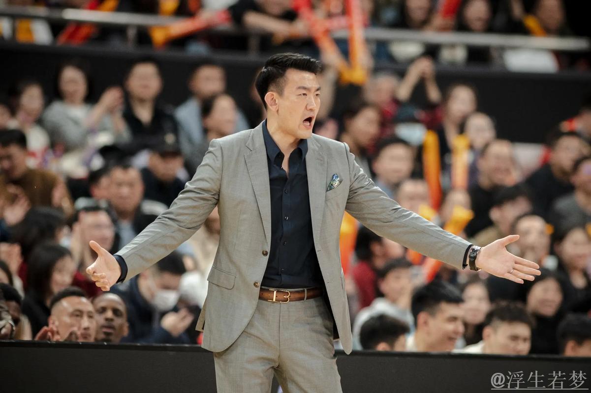 朱俊龙:单节仅10分钟,落后球队追分难度加大 朱俊龙:单节仅10分钟,落后球队追分难度加大
